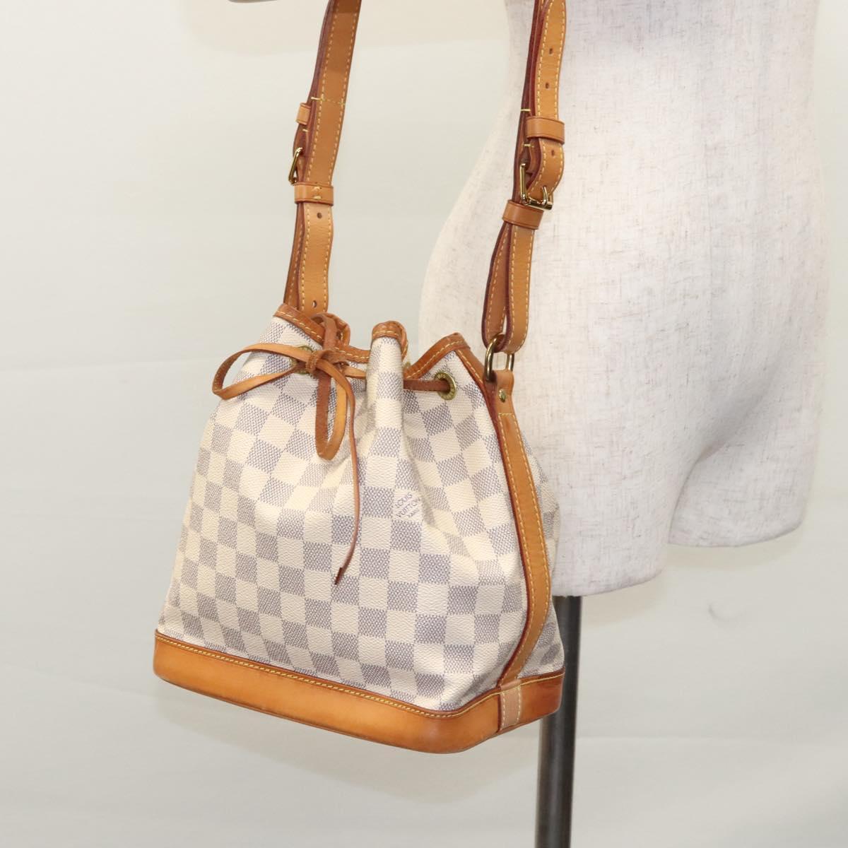 Louis Vuitton Noe Shoulder Bag Damier Azur White Canvas Shoulder Bag Bag (Pre-Owned)