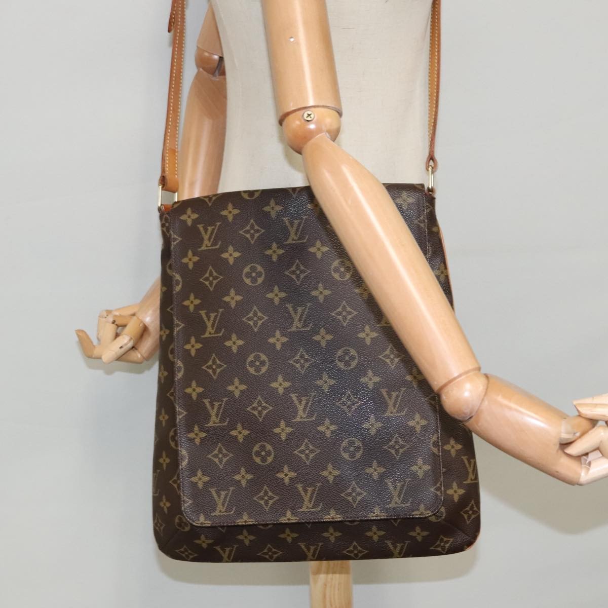 Louis Vuitton Musette Handbag Monogram Canvas Brown Canvas Bag (Pre-Owned)