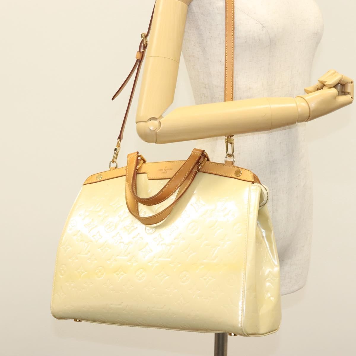 Louis Vuitton Blair Monogram Vernis Beige Patent_Leather Handbag (Pre-Owned)