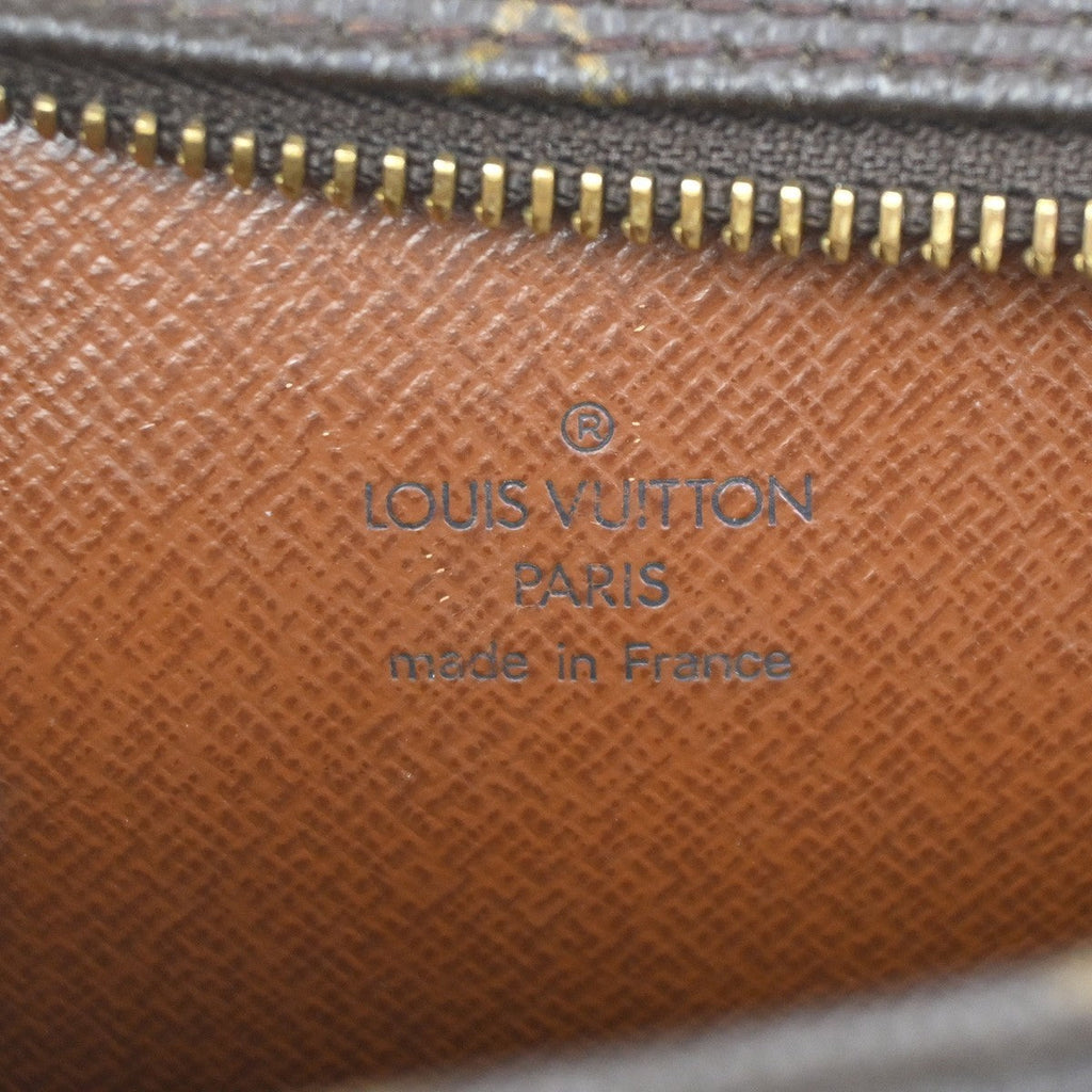 Louis Vuitton Amazone Bag Monogram Canvas Brown Canvas Shoulder Bag Bag (Pre-Owned)