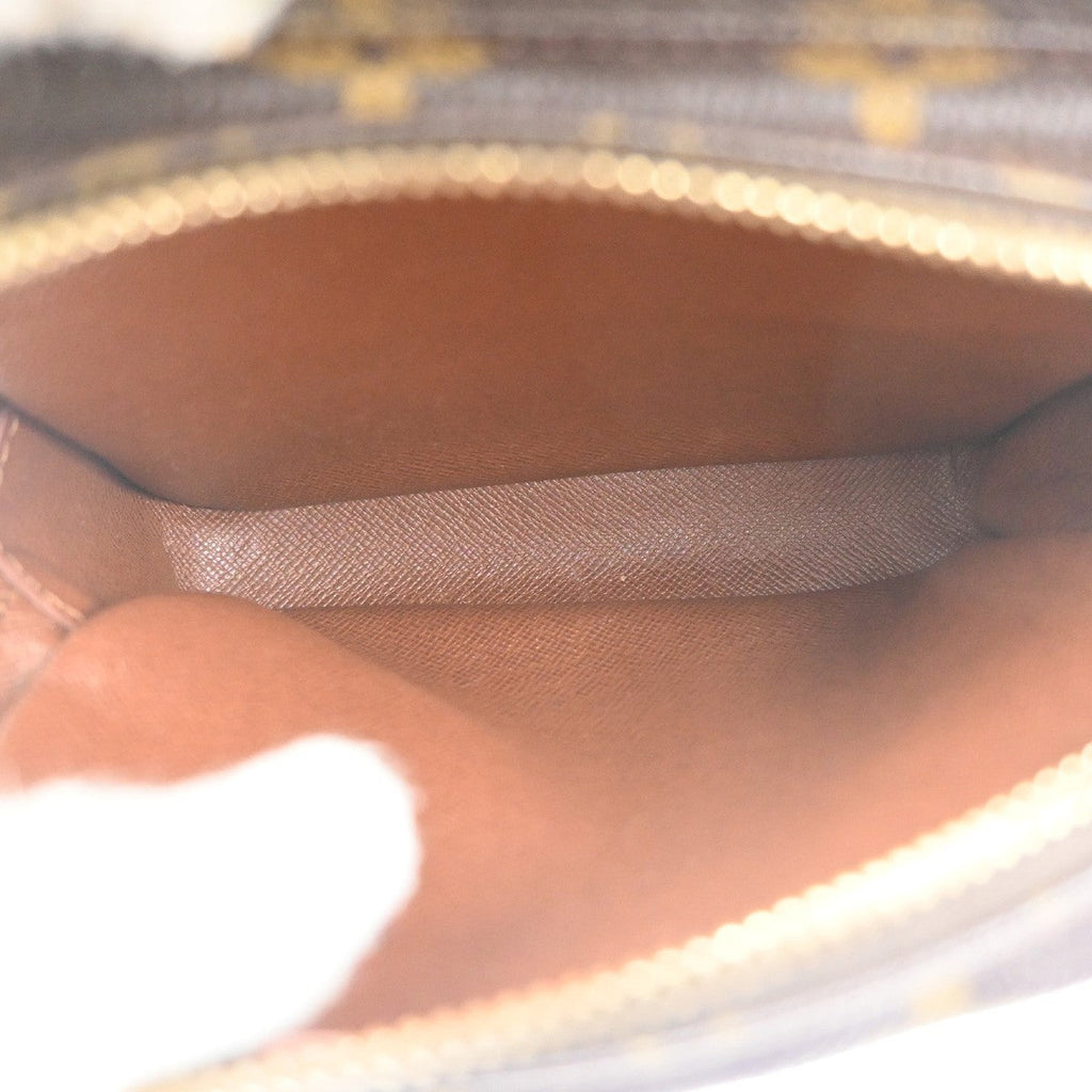 Louis Vuitton Amazone Bag Monogram Canvas Brown Canvas Shoulder Bag Bag (Pre-Owned)
