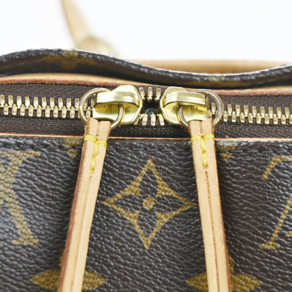 Louis Vuitton Popincourt Shoulder Bag Monogram Canvas Brown Canvas Shoulder Bag Bag (Pre-Owned)