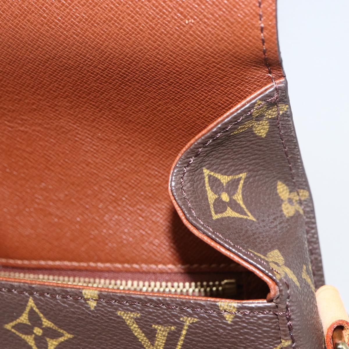 Louis Vuitton Saint Cloud Handbag Monogram Canvas Brown Canvas Shoulder Bag Bag (Pre-Owned)