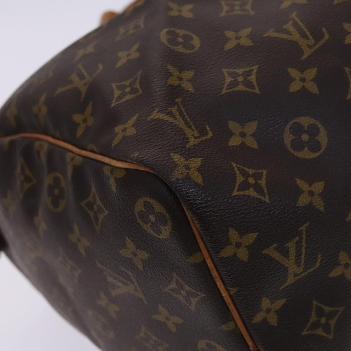 Louis Vuitton Keepall Bag Monogram Canvas Brown Canvas Travel Bag Bag (Pre-Owned)