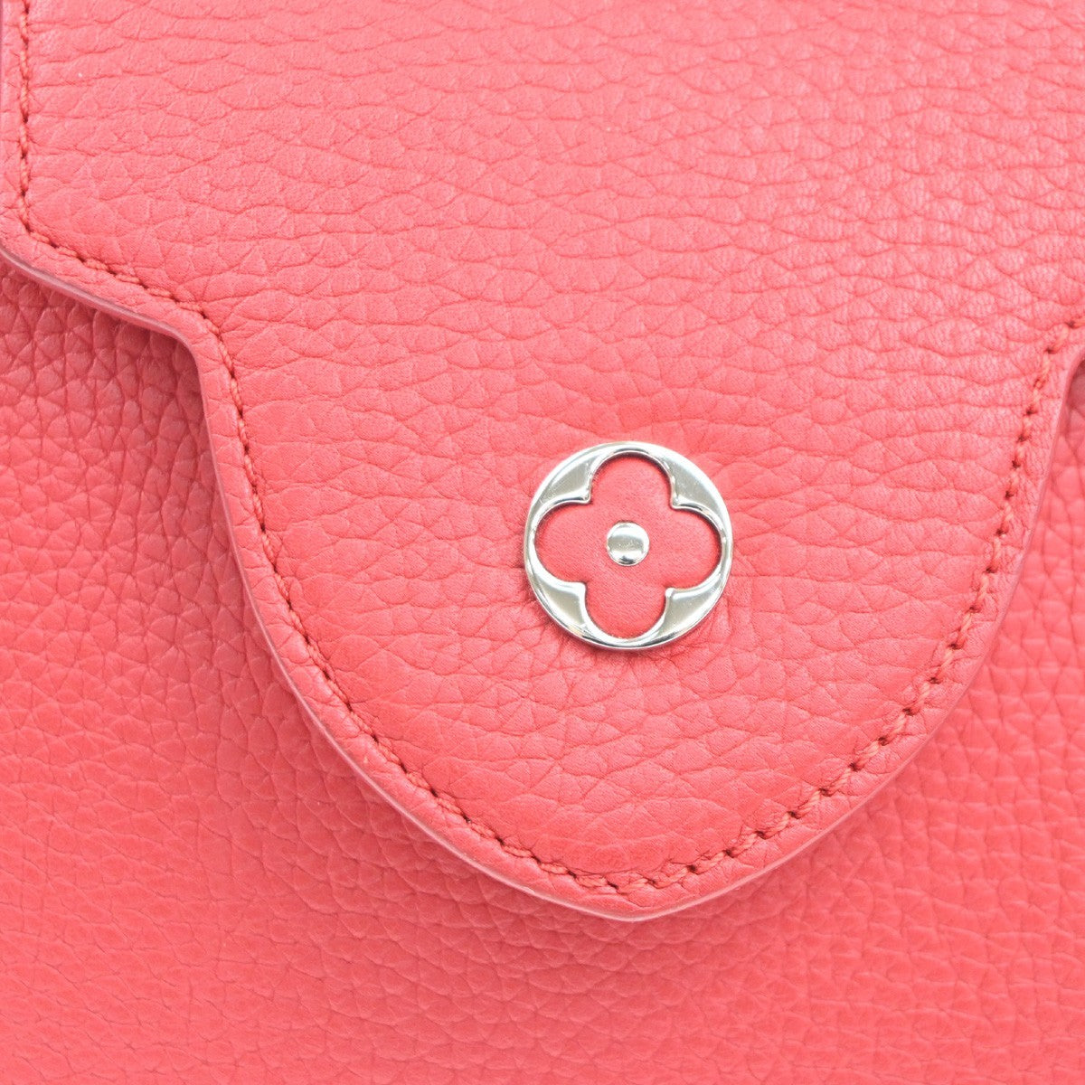 Louis Vuitton Capucines Bag Leather Red Leather Handbag (Pre-Owned)