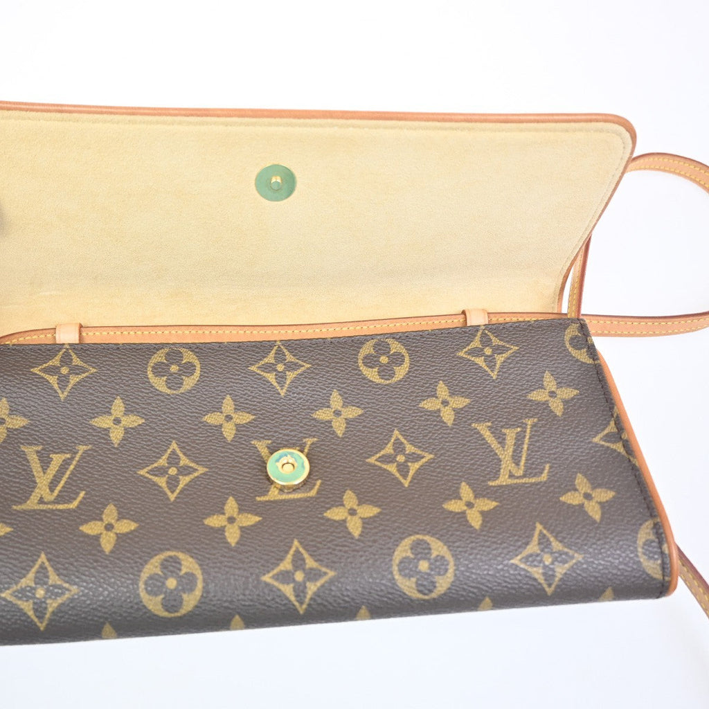 Louis Vuitton Twin Handbag Monogram Canvas Brown Canvas Clutche & Pouche Bag (Pre-Owned)
