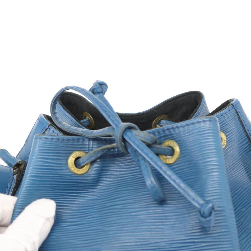 Louis Vuitton Noe Handbag Epi Leather Blue Leather Shoulder Bag Bag (Pre-Owned)
