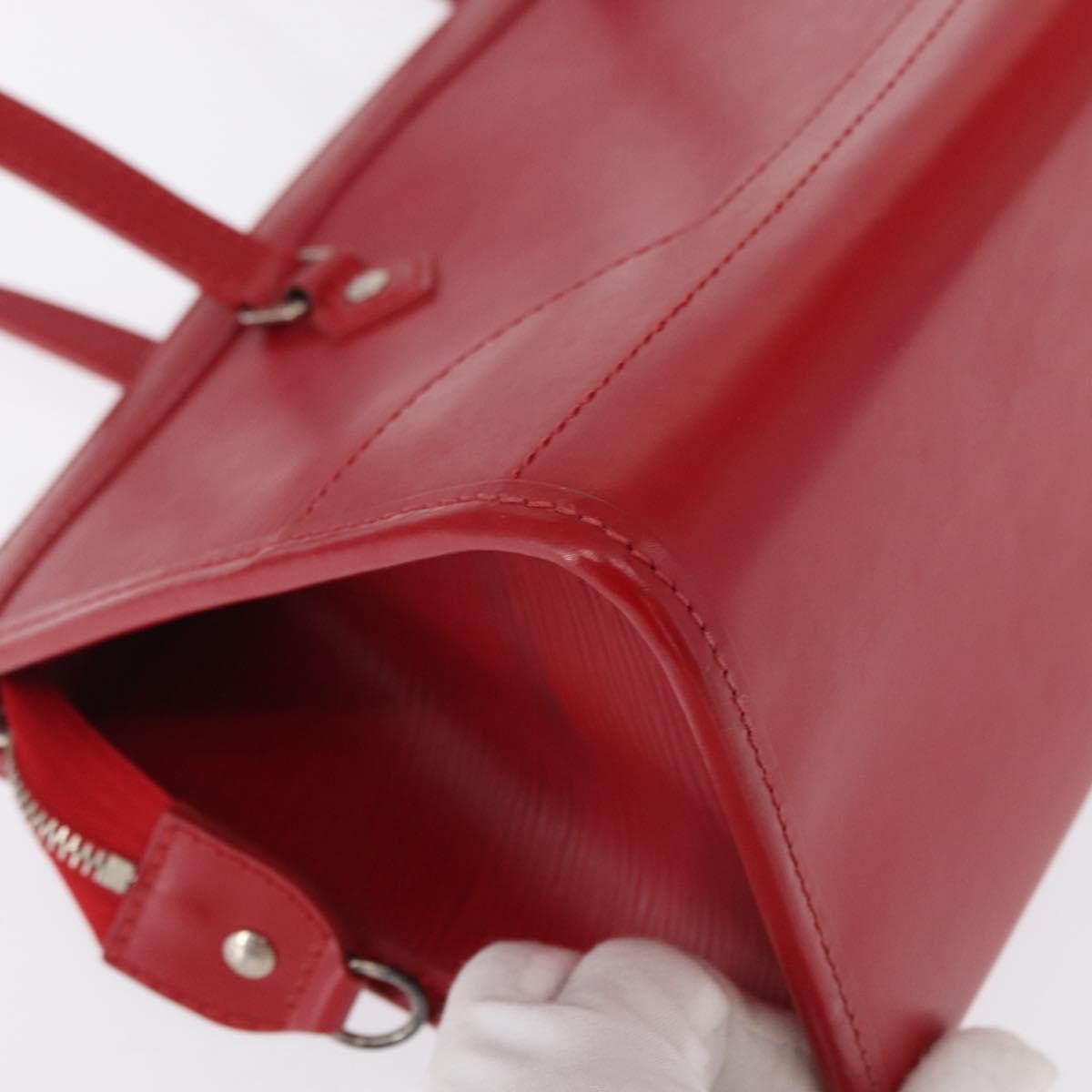 Louis Vuitton Madeleine Handbag Epi Leather Red Epi Leather Handbag (Pre-Owned)