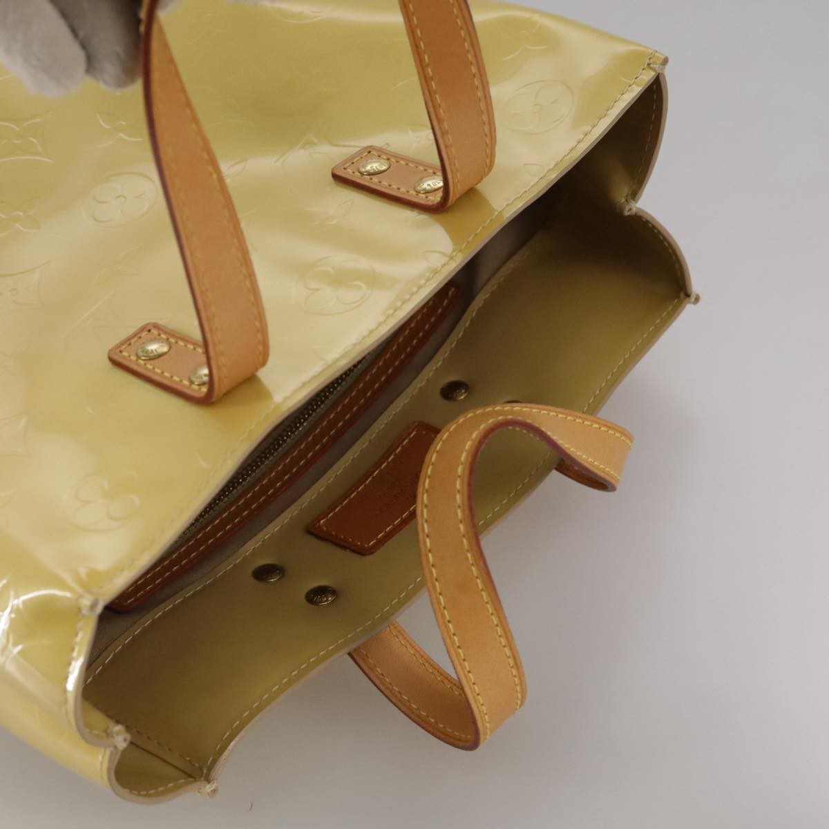 Louis Vuitton Reade Handbag Monogram Vernis Beige Patent_Leather Handbag (Pre-Owned)