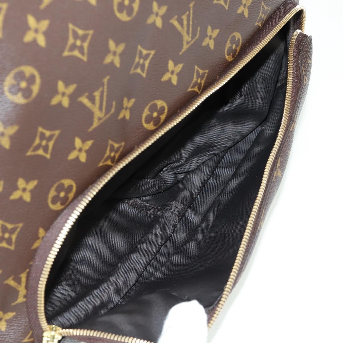 Louis Vuitton Evasion Travel Bag Monogram Canvas Brown Canvas Travel Bag Bag (Pre-Owned)