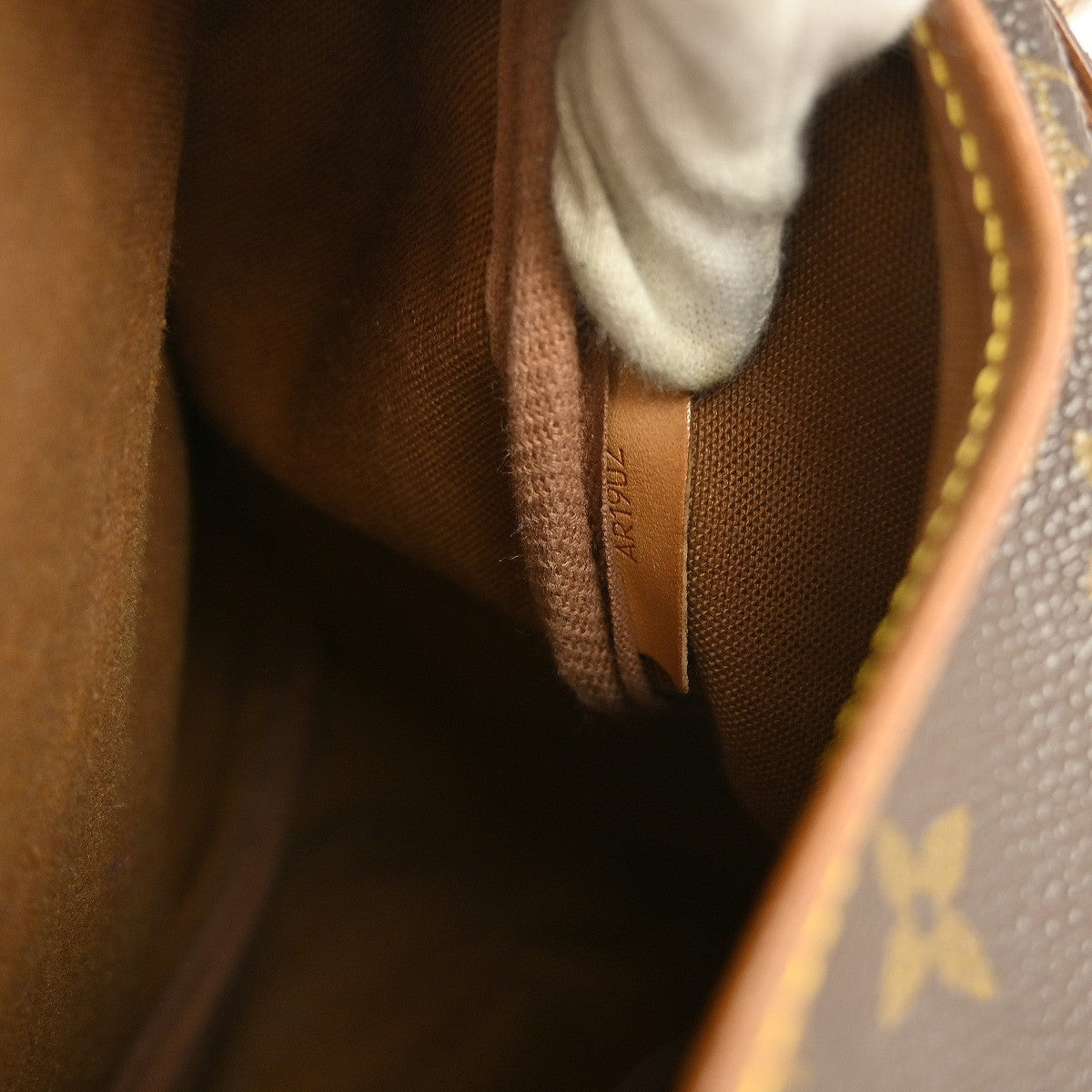 Louis Vuitton Saumur Handbag Monogram Canvas Brown Canvas Shoulder Bag Bag (Pre-Owned)