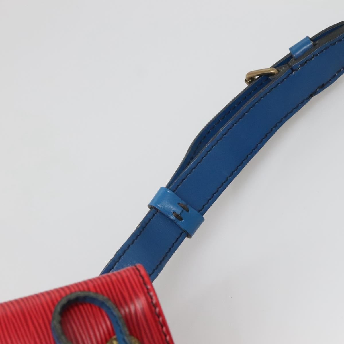Louis Vuitton Bicolor Noe Handbag Epi Leather Red Leather Bag (Pre-Owned)