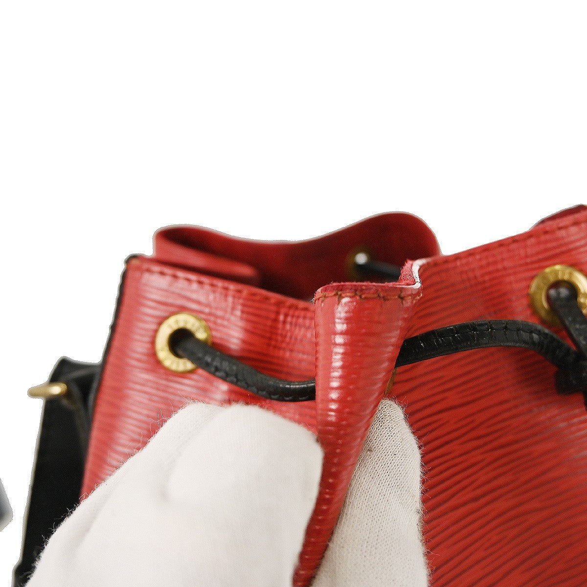 Louis Vuitton Bicolor Petit Noe Handbag Epi Leather Red Leather Shoulder Bag Bag (Pre-Owned)
