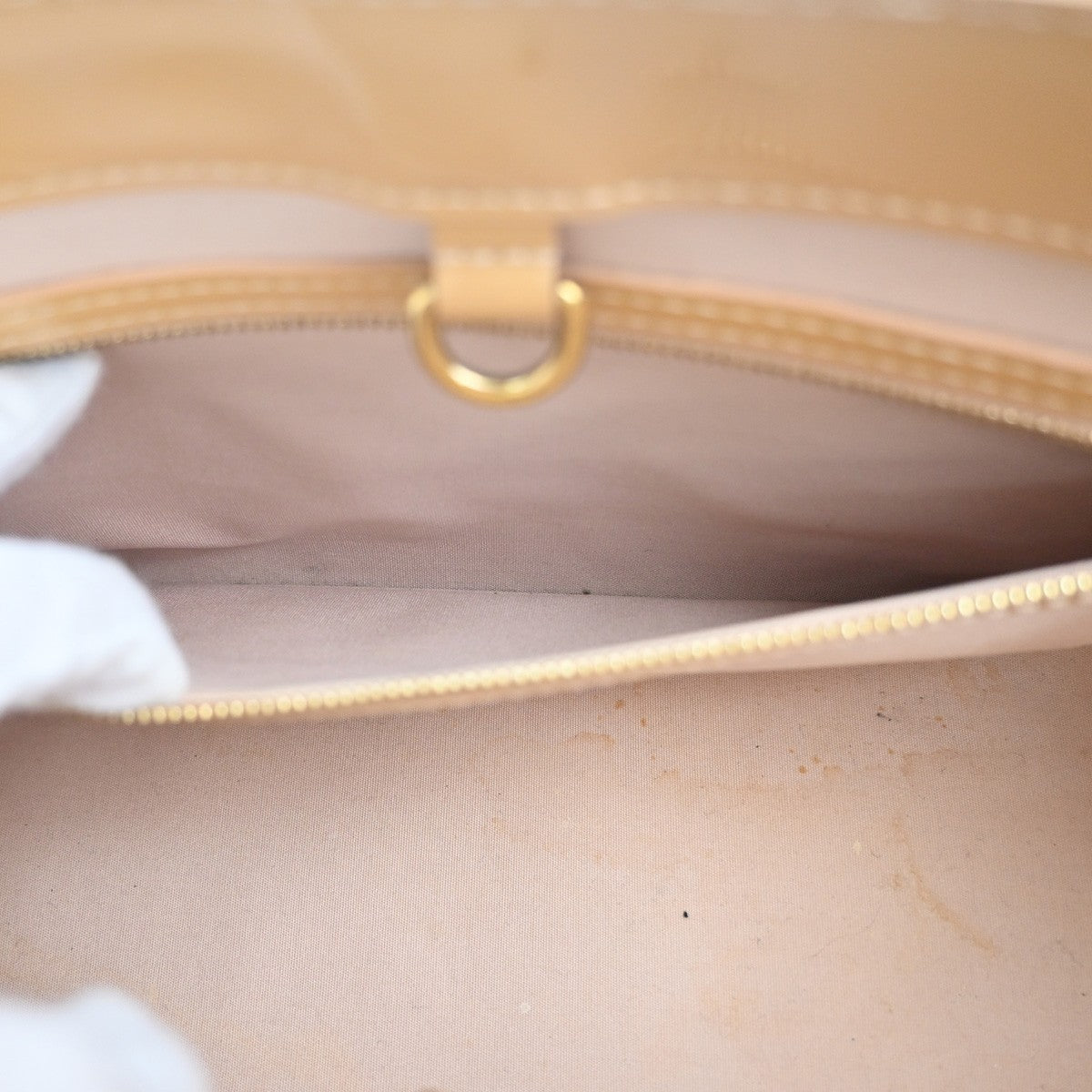 Louis Vuitton Wilshire Handbag Monogram Vernis Beige Patent_Leather Handbag (Pre-Owned)