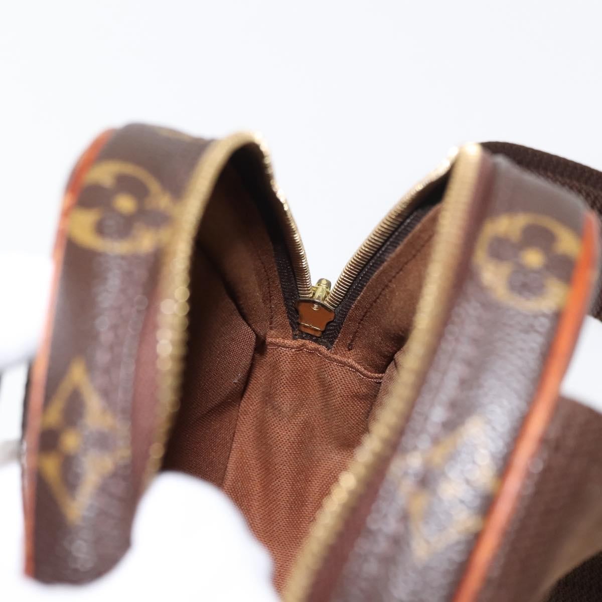 Louis Vuitton Pochette Gange Monogram Canvas Brown Canvas Clutche & Pouche Bag (Pre-Owned)