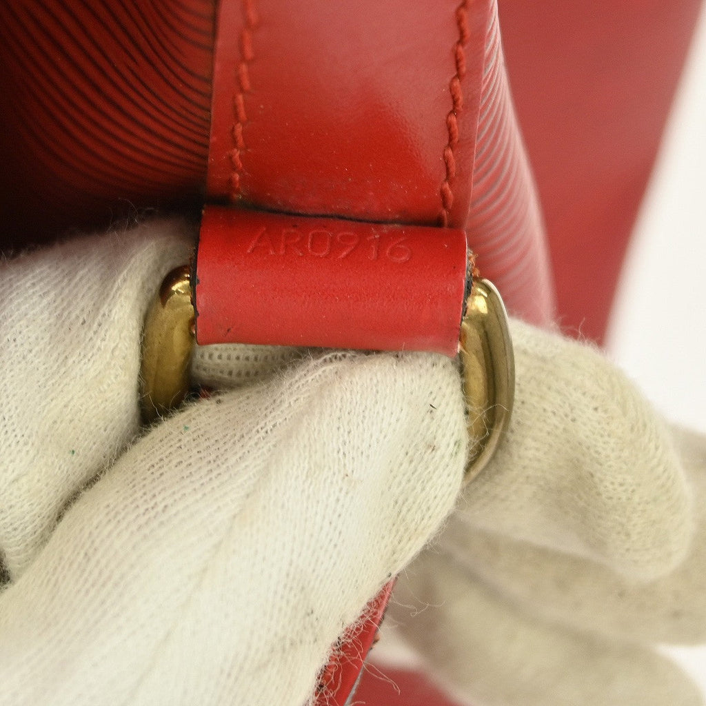 Louis Vuitton Petit Noe Handbag Epi Leather Red Leather Shoulder Bag Bag (Pre-Owned)