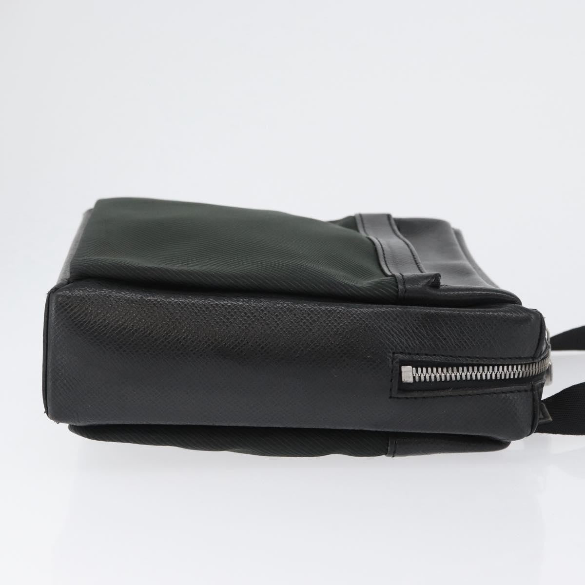 Louis Vuitton Sayan Messenger Bag Taiga Leather And Canvas Black Leather Shoulder Bag Bag (Pre-Owned)