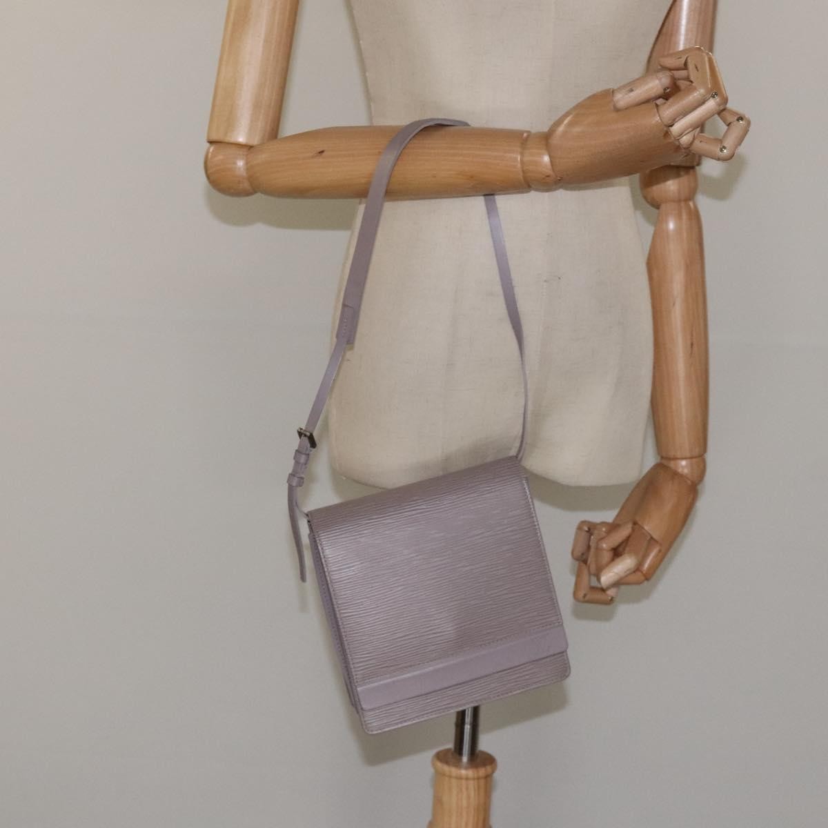 Louis Vuitton Biarritz Shoulder Bag Epi Leather Gray Leather Shoulder Bag Bag (Pre-Owned)
