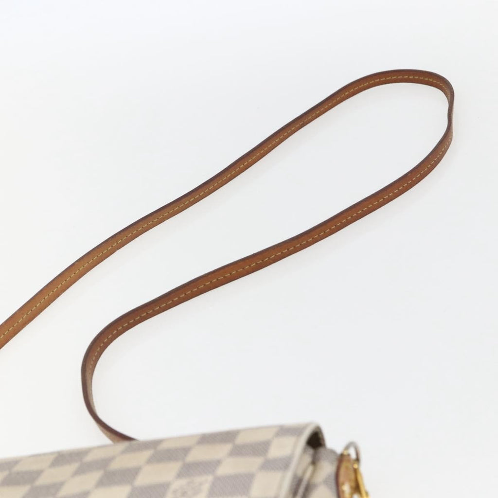 Louis Vuitton Favorite Handbag Damier White Canvas Clutche & Pouche Bag (Pre-Owned)