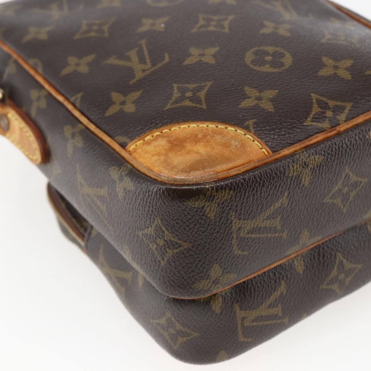 Louis Vuitton Amazone Bag Monogram Canvas Brown Canvas Shoulder Bag Bag (Pre-Owned)