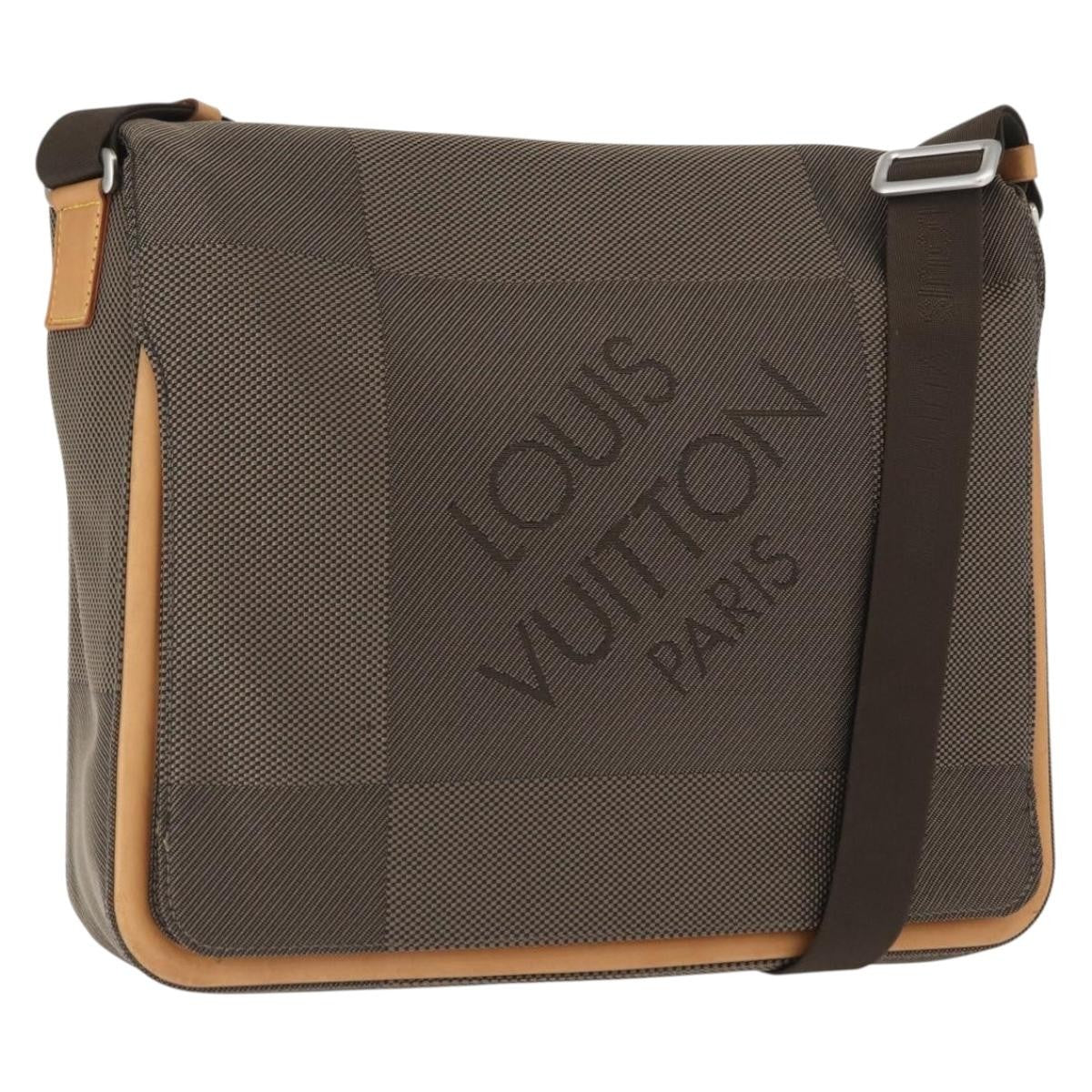 Louis Vuitton Terre Messenger Bag Damier Geant Canvas Brown Canvas Shoulder Bag Bag (Pre-Owned)