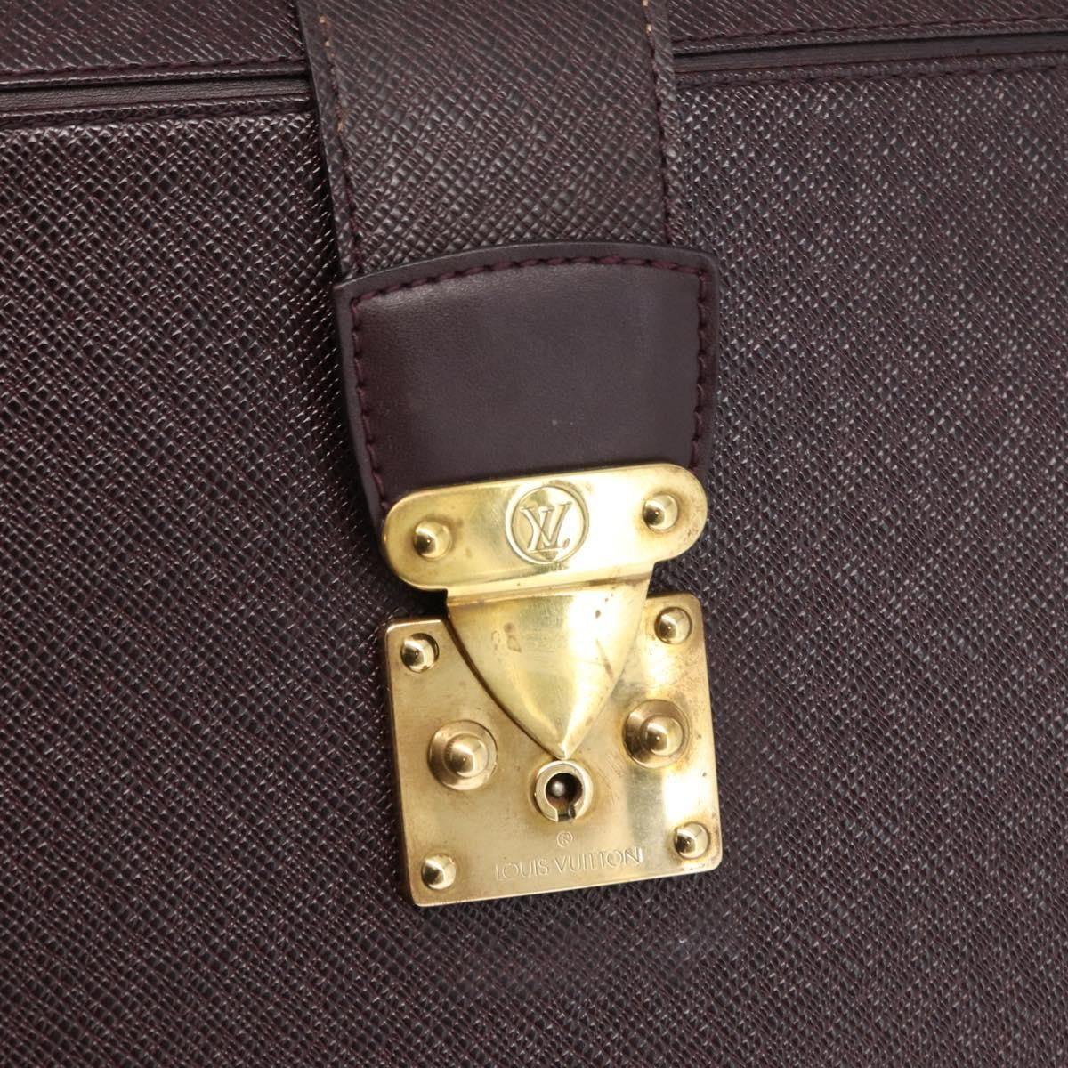 Louis Vuitton Pilot Briefcase Taiga Leather Brown Leather Briefcase Bag (Pre-Owned)