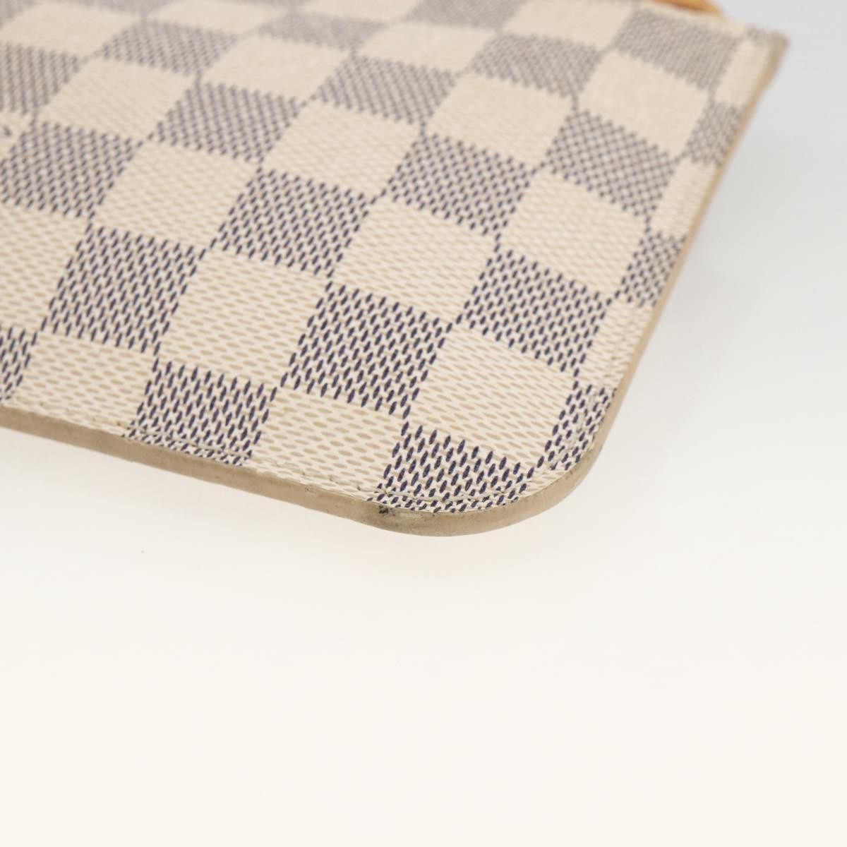 Louis Vuitton Neverfull Pochette Damier White Canvas Clutche & Pouche Bag (Pre-Owned)