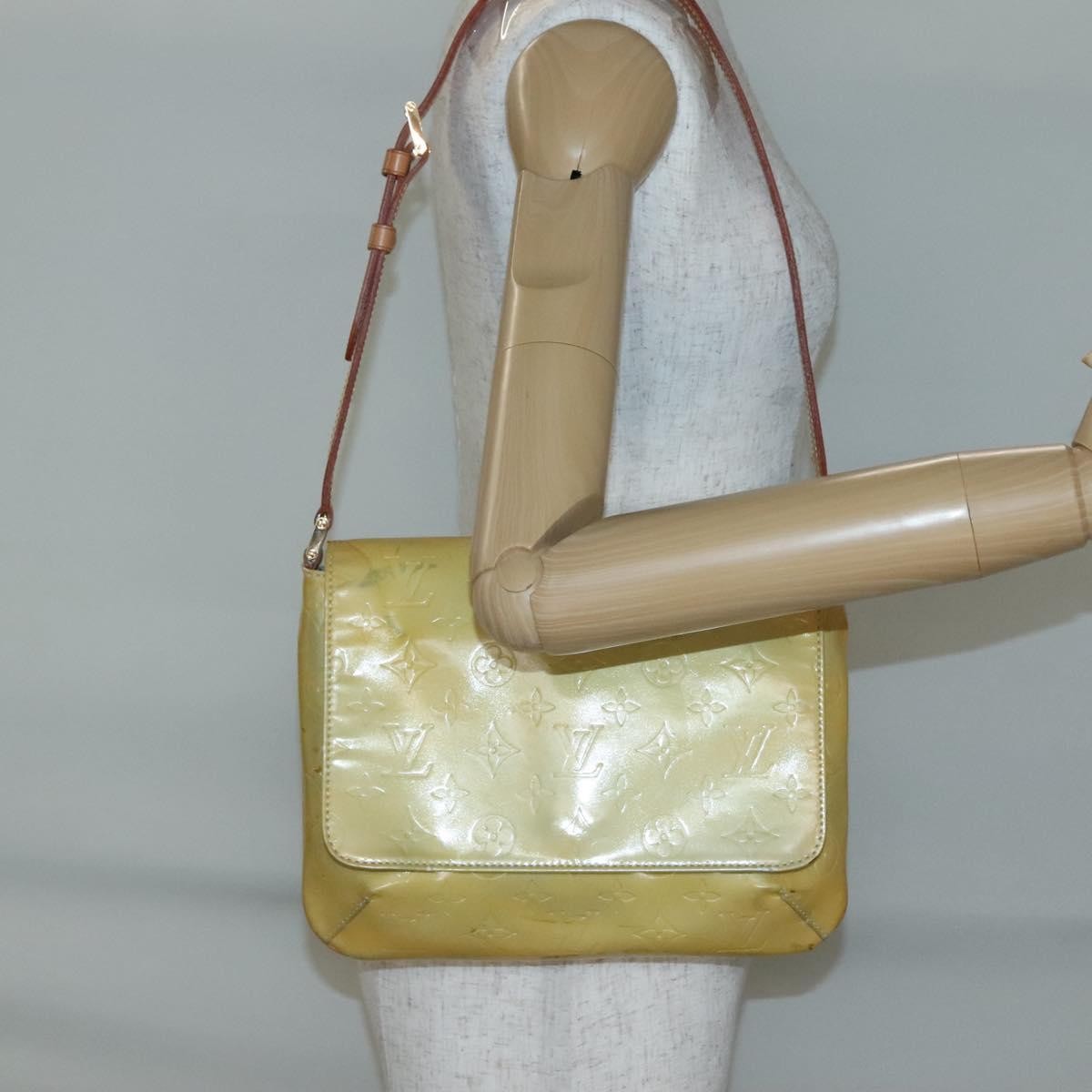 Louis Vuitton Thompson Street Handbag Monogram Vernis Beige Patent_Leather Shoulder Bag Bag (Pre-Owned)