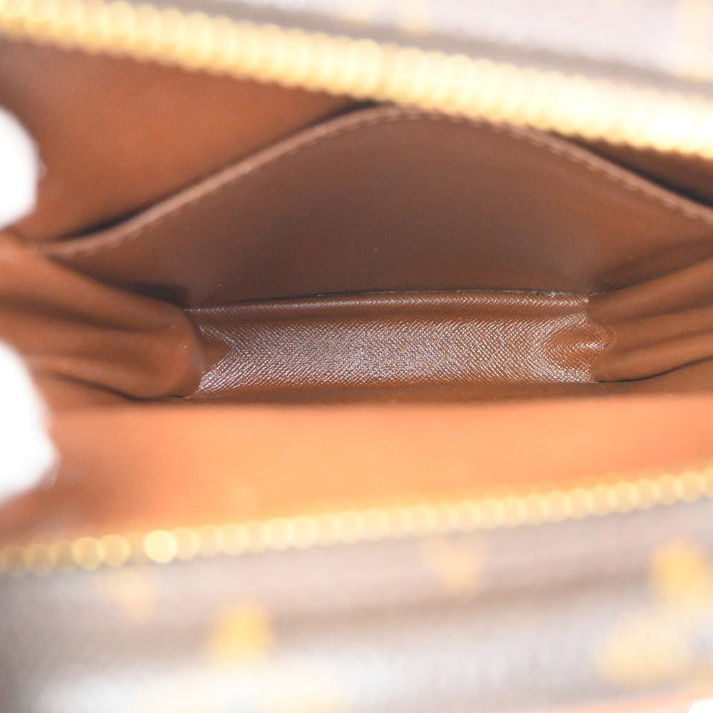 Louis Vuitton Amazone Bag Monogram Canvas Brown Canvas Shoulder Bag Bag (Pre-Owned)