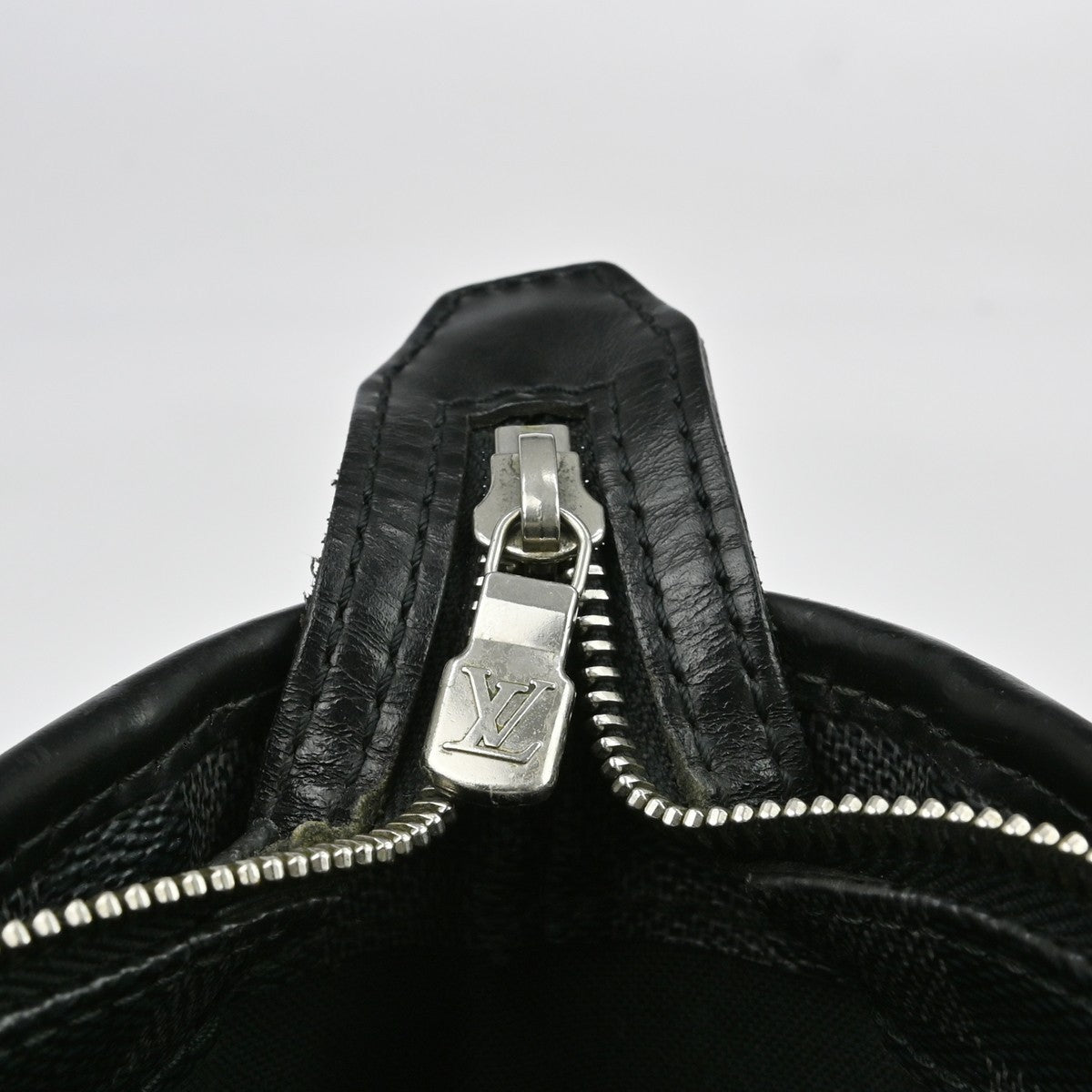 Louis Vuitton Tadao Handbag Damier Graphite Black Canvas Tote Bag Bag (Pre-Owned)
