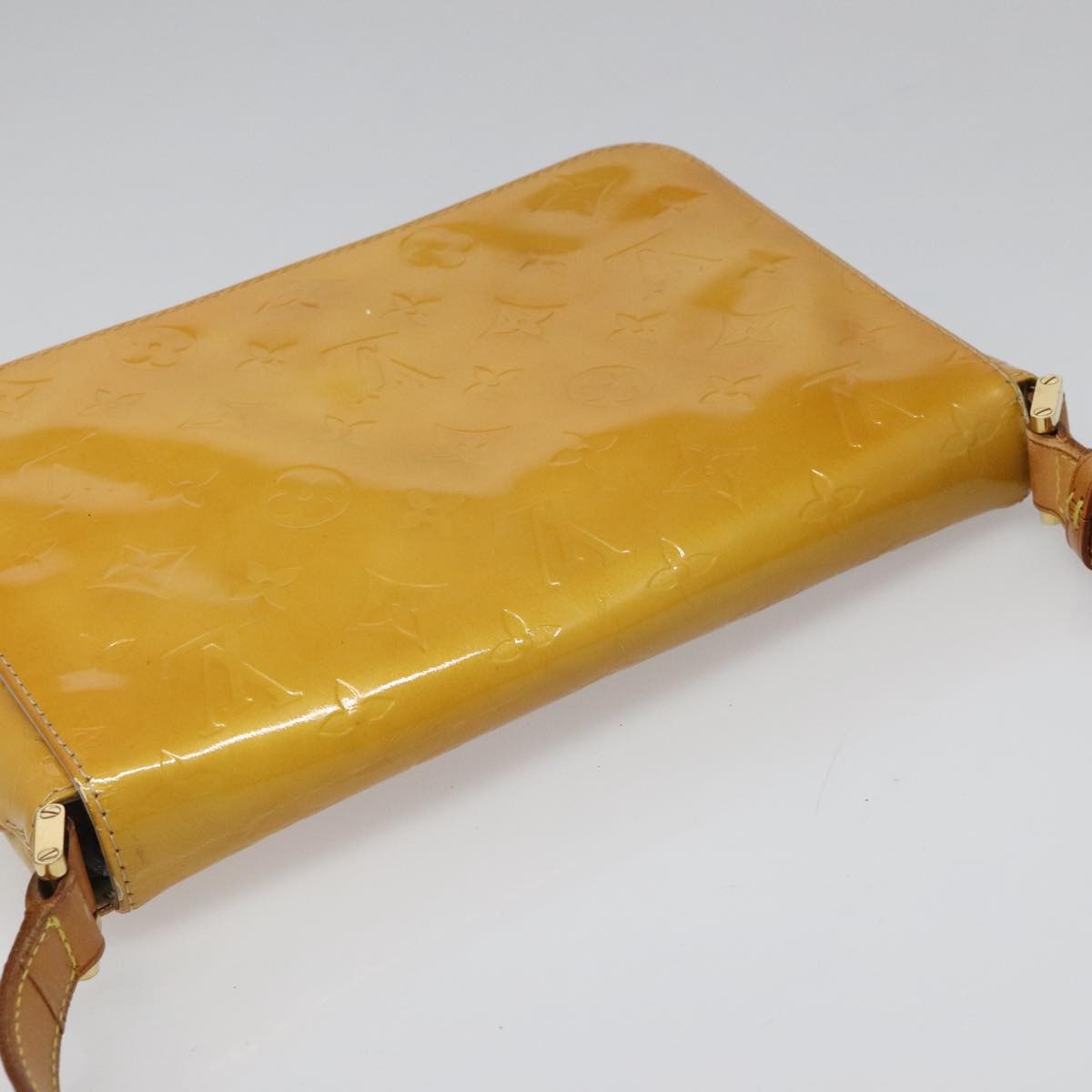 Louis Vuitton Thompson Street Handbag Monogram Vernis Beige Patent_Leather Bag (Pre-Owned)