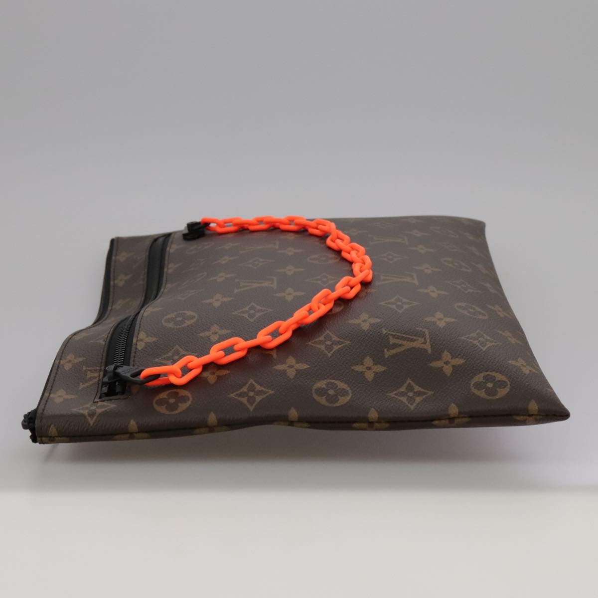 Louis Vuitton Solar Ray A4 Pouch Monogram Canvas Brown Canvas Clutche & Pouche Bag (Pre-Owned)