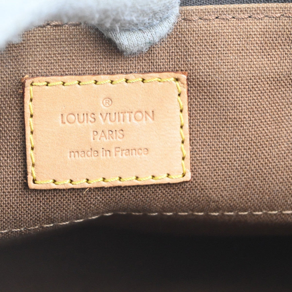 Louis Vuitton Popincourt Shoulder Bag Monogram Canvas Brown Canvas Shoulder Bag Bag (Pre-Owned)