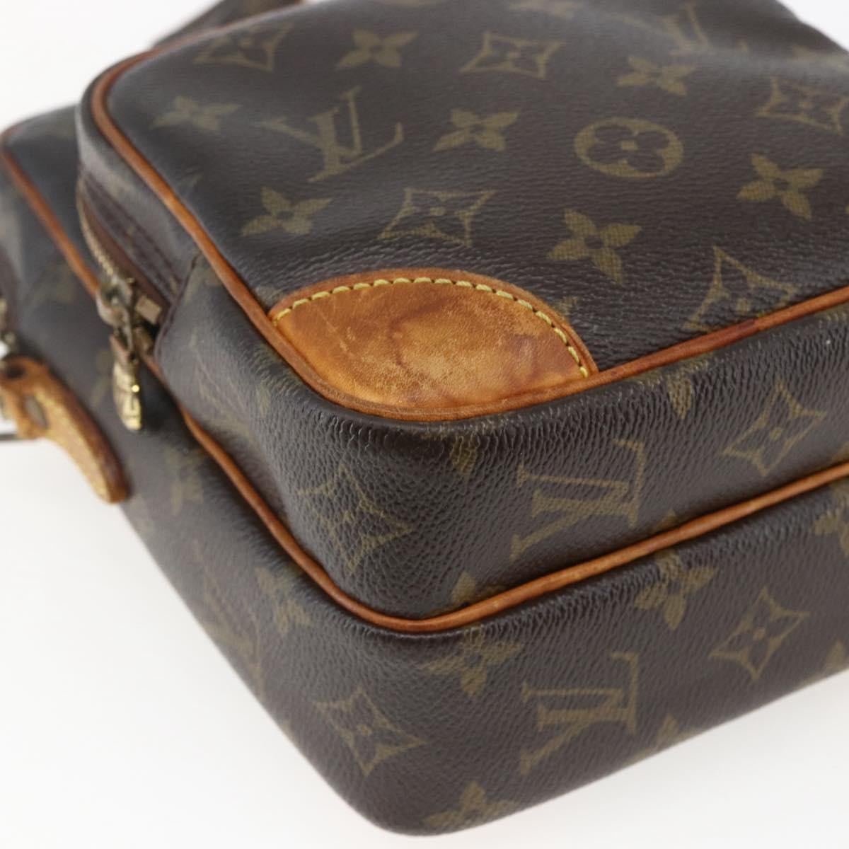 Louis Vuitton Amazone Bag Monogram Canvas Brown Canvas Shoulder Bag Bag (Pre-Owned)