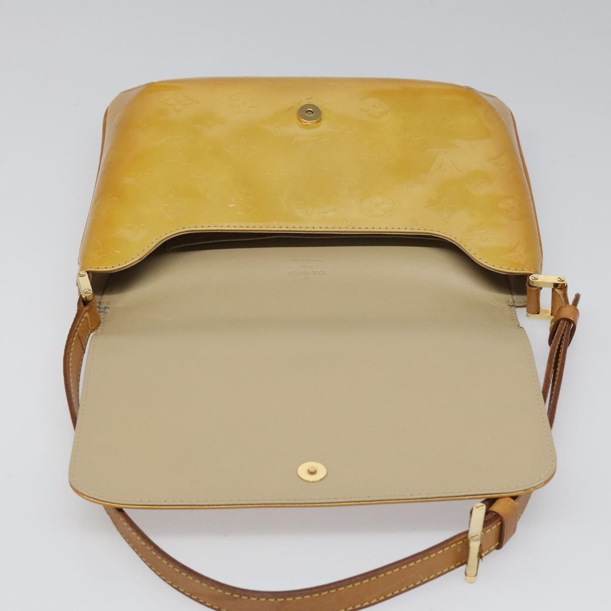 Louis Vuitton Thompson Street Handbag Monogram Vernis Beige Patent_Leather Bag (Pre-Owned)