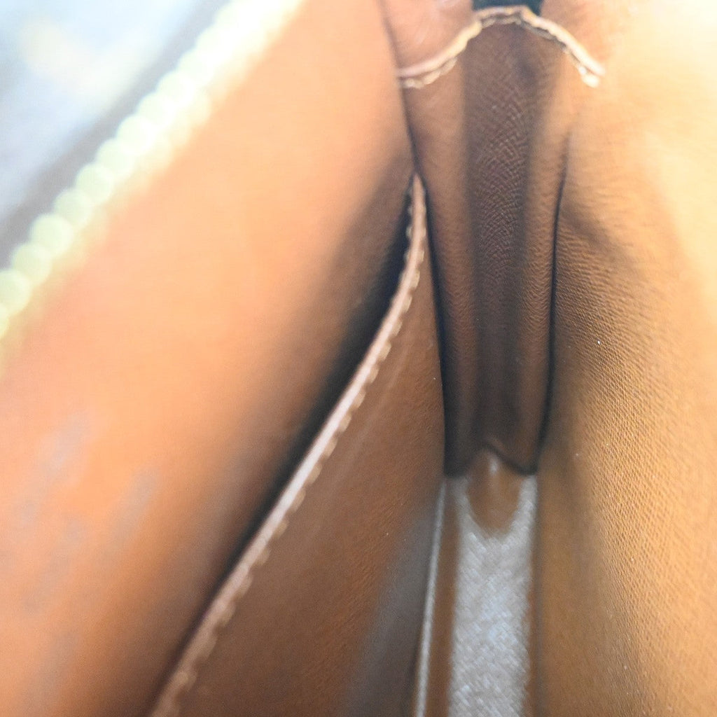 Louis Vuitton Amazone Bag Monogram Canvas Brown Canvas Shoulder Bag Bag (Pre-Owned)