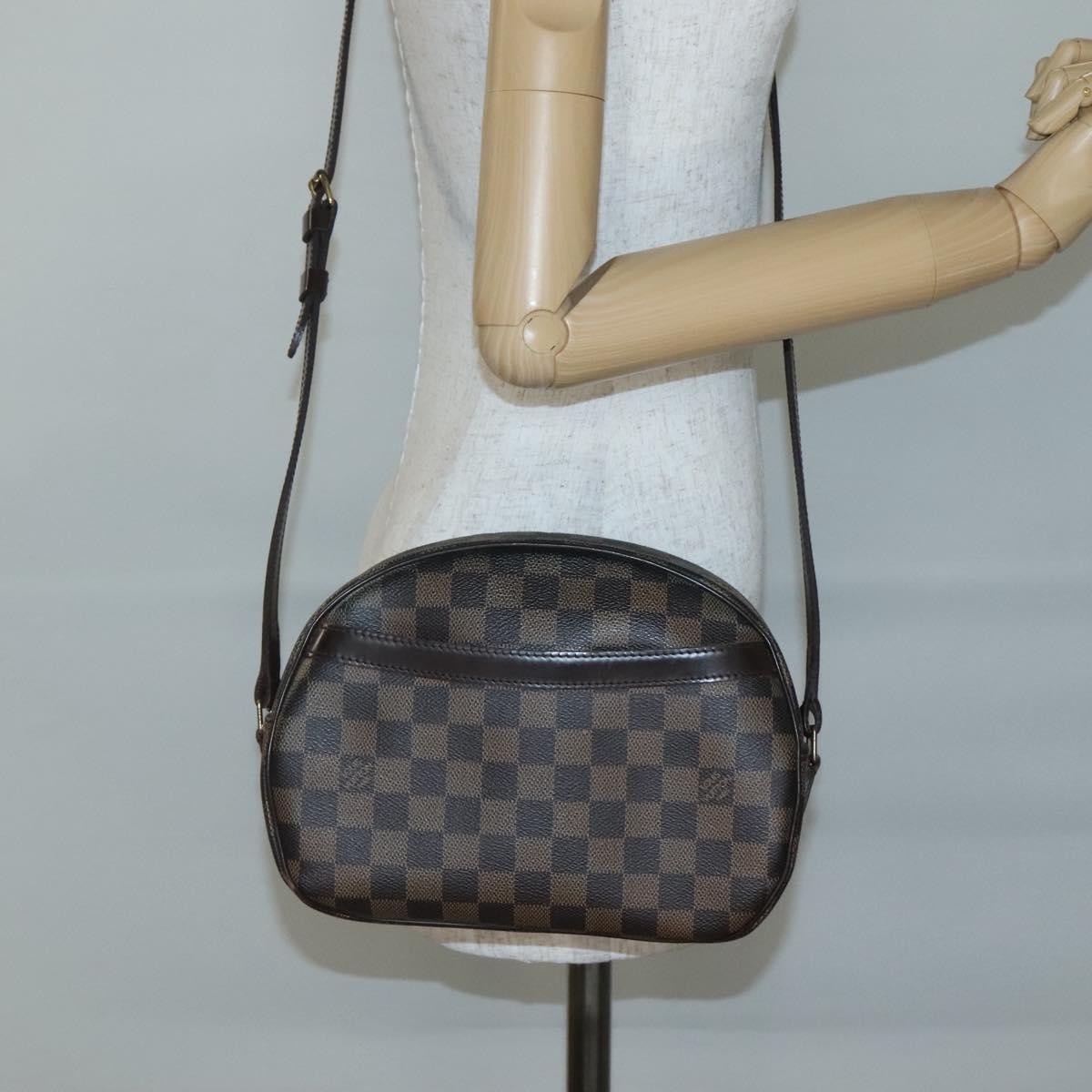 Louis Vuitton Blois Handbag Monogram Canvas Brown Canvas Shoulder Bag Bag (Pre-Owned)