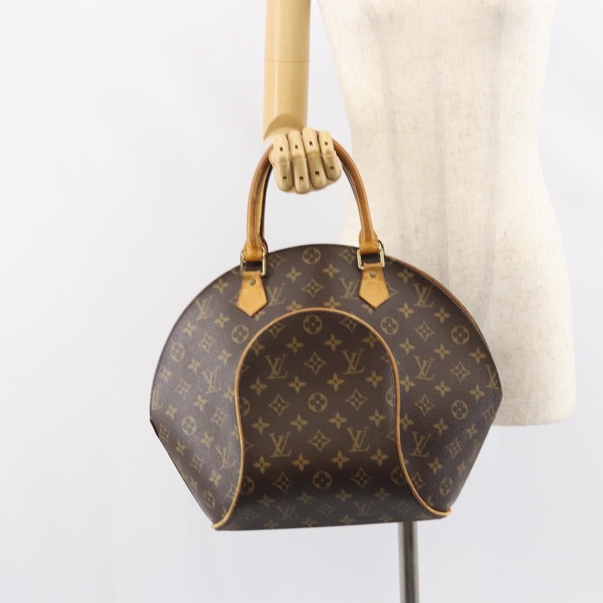 Louis Vuitton Ellipse Bag Monogram Canvas Brown Canvas Handbag (Pre-Owned)